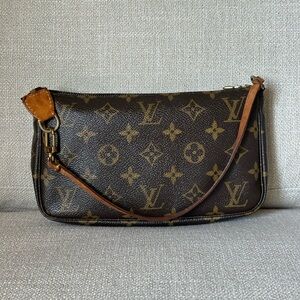 🌹Beautiful Louis Vuitton Pochette Accessories🌹